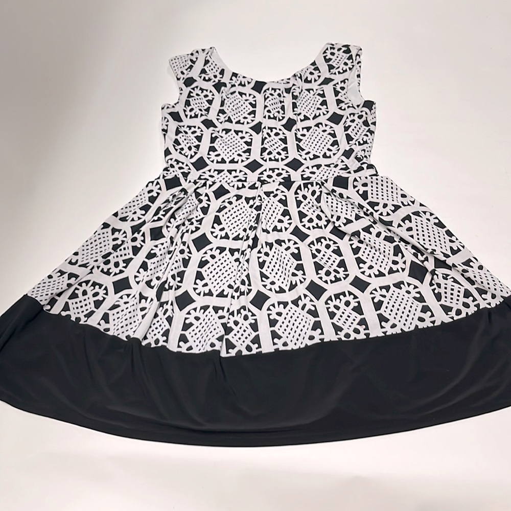 Tiana b black and white dress